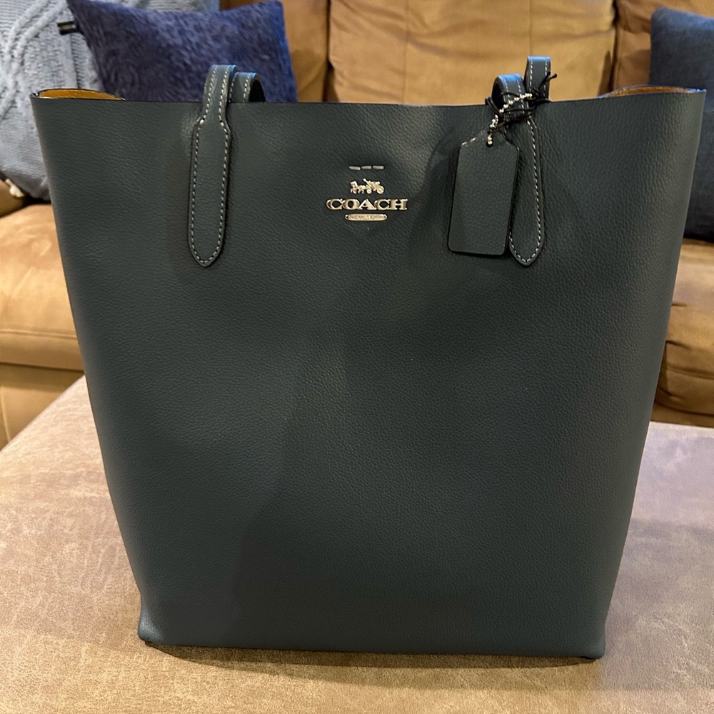 Authentic Coach blue denim leather shoulder tote bag new with tags